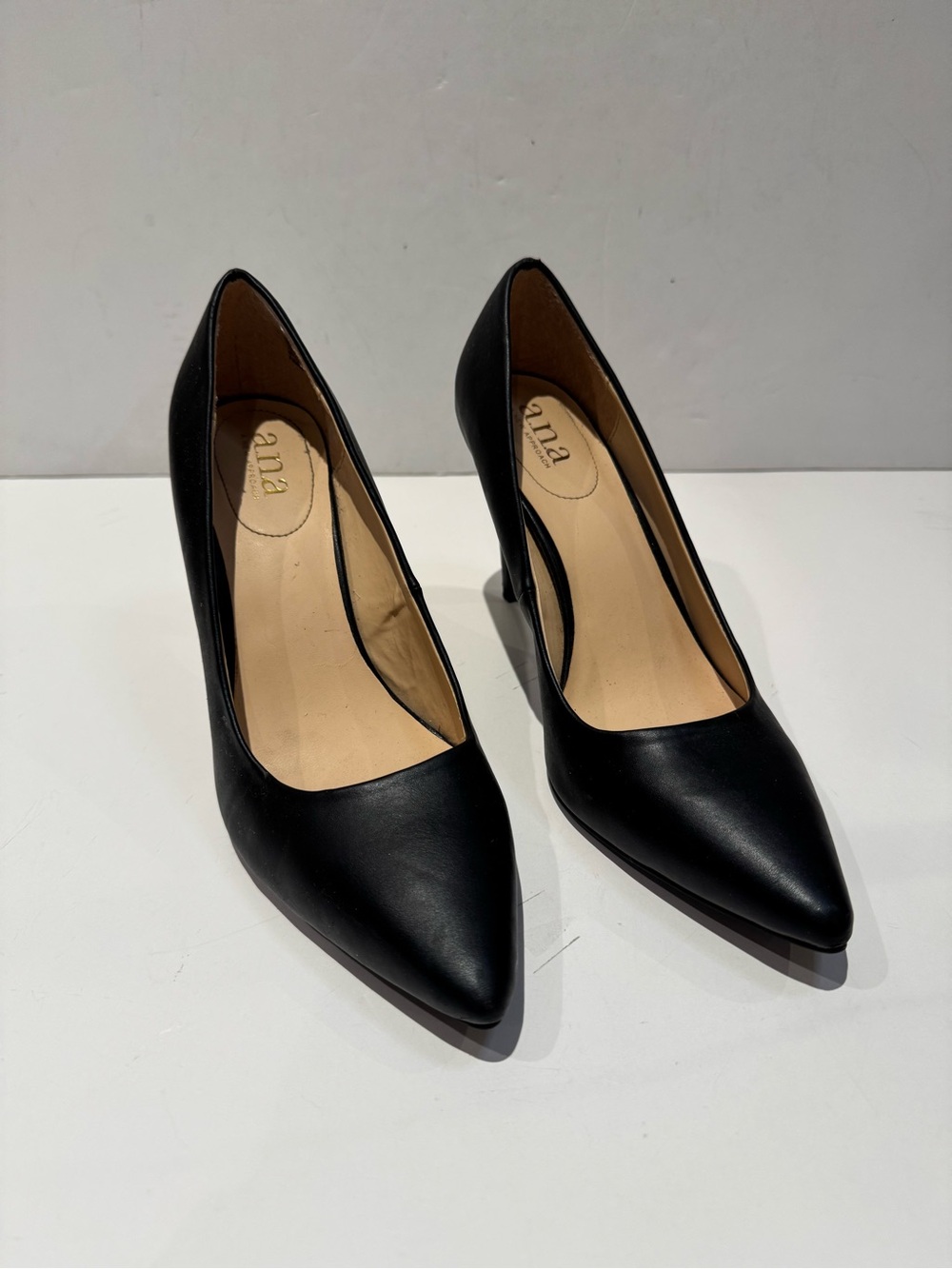 A.N.A m Wardrobe Staple Classic Black Pointed-Toe High Heel Pumps - Size 9.5